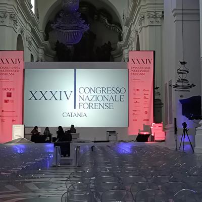 Allestimento tecnico del Congresso Nazionale Forense a Catania con videowall e illuminazione scenica